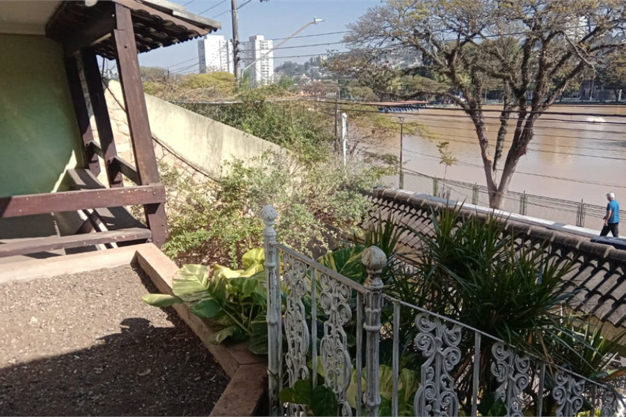 Sobrado à venda com 4 quartos, sendo 1 suíte, em Vila Rosália, Guarulhos, SP