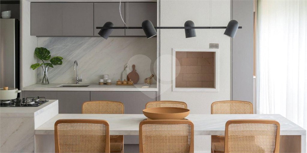 Apartamento à venda com 2 suítes em Campo Belo, São Paulo, SP