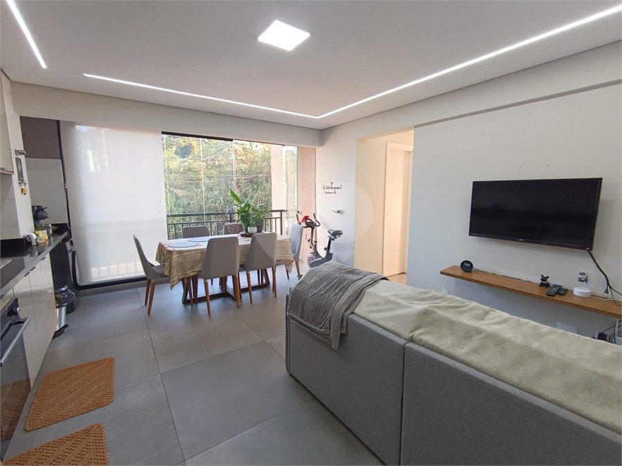 Apartamento à venda com 2 quartos, sendo 1 suíte, em Chácaras Manão, Mairinque, SP