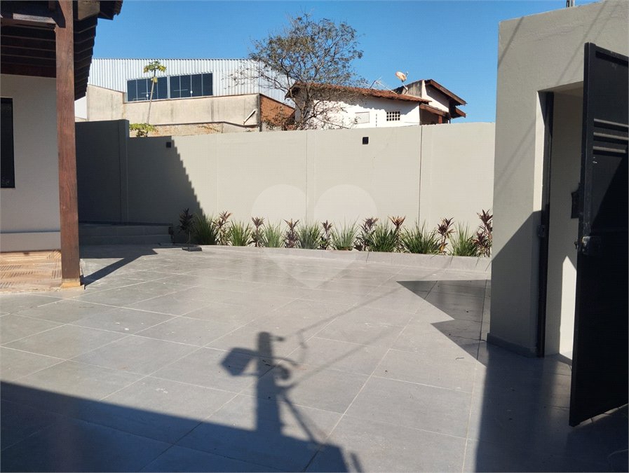 Casa à venda com 3 quartos, sendo 2 suítes, em Vila Harmonia, Araraquara, SP
