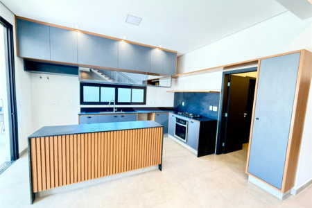 Casa à venda com 3 suítes no condomínio Villa Sapezal, Indaiatuba - SP