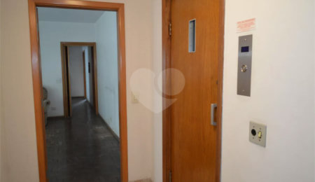 Apartamento à venda com 3 quartos, sendo 1 suíte,  em Vila Mariana, São Paulo, SP