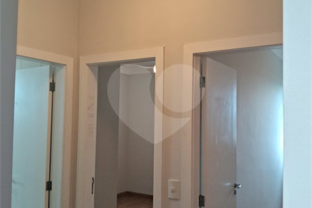 Apartamento à venda com 4 quartos, sendo 2 suítes,  em Vila Sfeir, Indaiatuba, SP