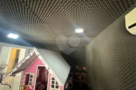 Casa à venda com 6 suítes no condomínio Arujá V, Arujá - SP