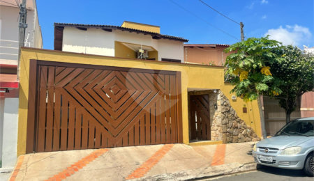 Sobrado à venda com 3 quartos, sendo 1 suíte,  em Jardim Regina, Indaiatuba, SP