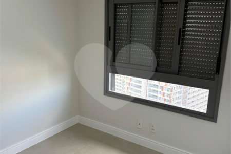 Apartamento à venda ou para alugar com 2 suítes em Vila Olímpia, São Paulo, SP