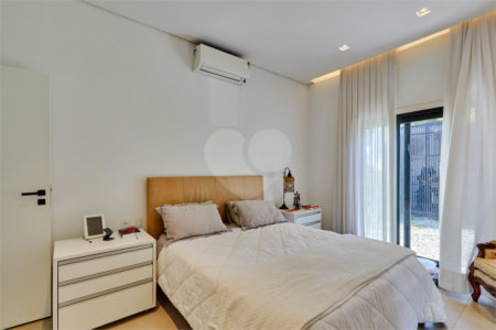 Casa Térrea à venda com 3 suítes em Alto da Boa Vista, São Paulo, SP