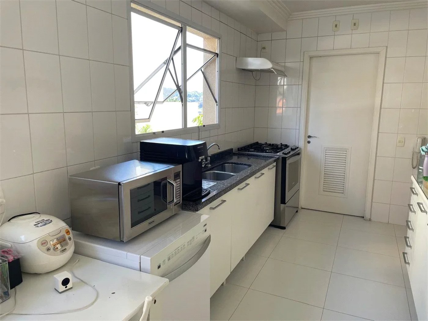 Apartamento à venda com 3 suítes em Vila Progredior, São Paulo, SP