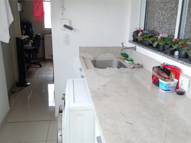 Apartamento à venda com 3 quartos, sendo 1 suíte,  em Parque Novo Mundo, São Paulo, SP