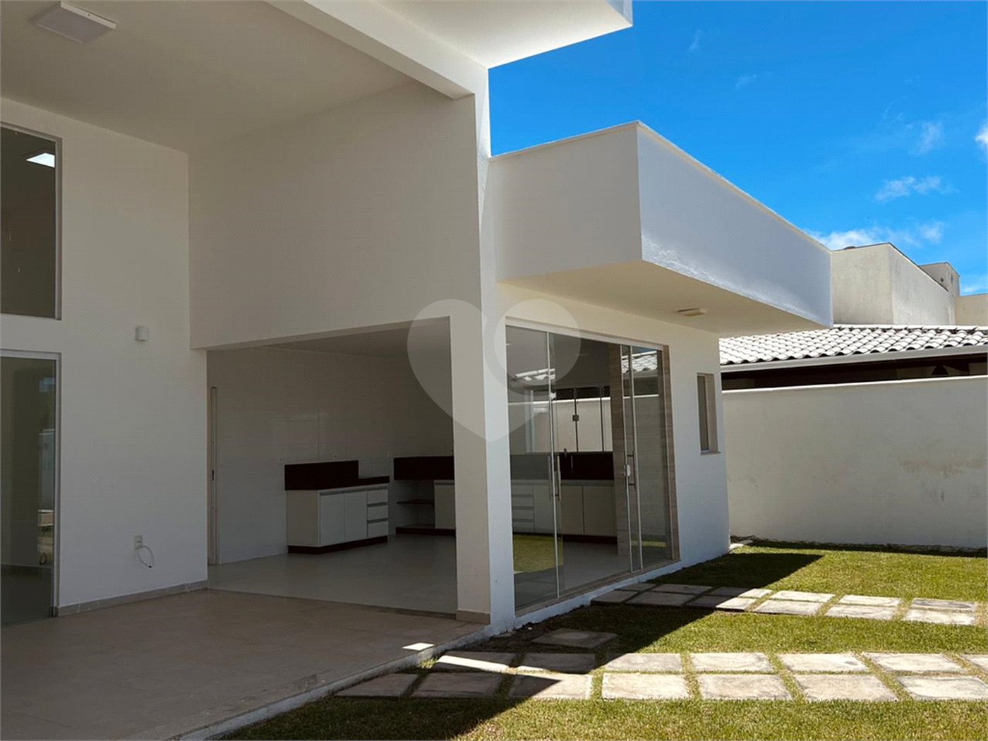 Casa à venda com 3 suítes, em Orla Norte, Porto Seguro, BA