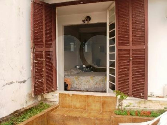 Sobrado à venda com 5 quartos, sendo 3 suítes,  em Vila Irmãos Arnoni, São Paulo, SP