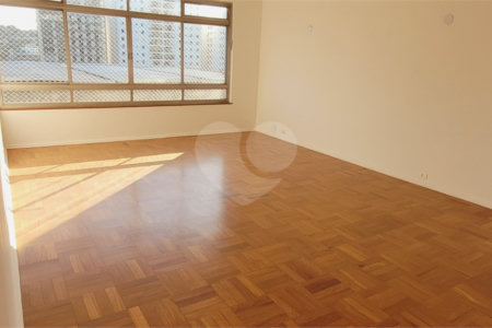 Apartamento para alugar com 3 quartos, sendo 1 suíte, em Jardim Europa, São Paulo, SP