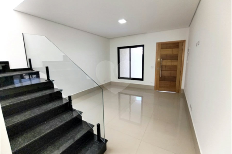 Sobrado à venda com 3 quartos, sendo 1 suíte, em Jardim Maristela, São Paulo, SP