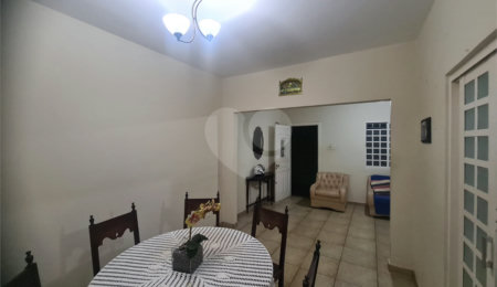 Sala à venda com 2 quartos, sendo 1 suíte,  no Centro, Itapetininga, SP