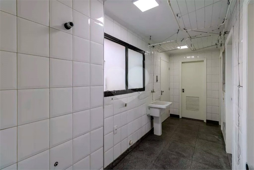 Apartamento à venda com 4 quartos, sendo 2 suítes, em Paraíso do Morumbi, São Paulo, SP