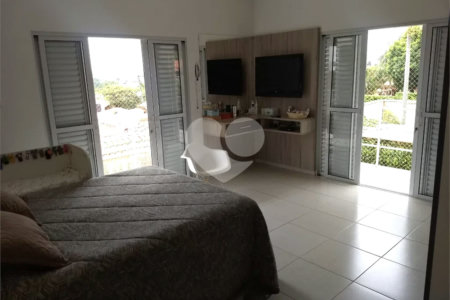 Casa à venda com 3 quartos, sendo 1 suíte, no condomínio Acmti - Colinas do Mosteiro, Terras de Itaici e Recanto dos Pássaros, Indaiatuba - SP