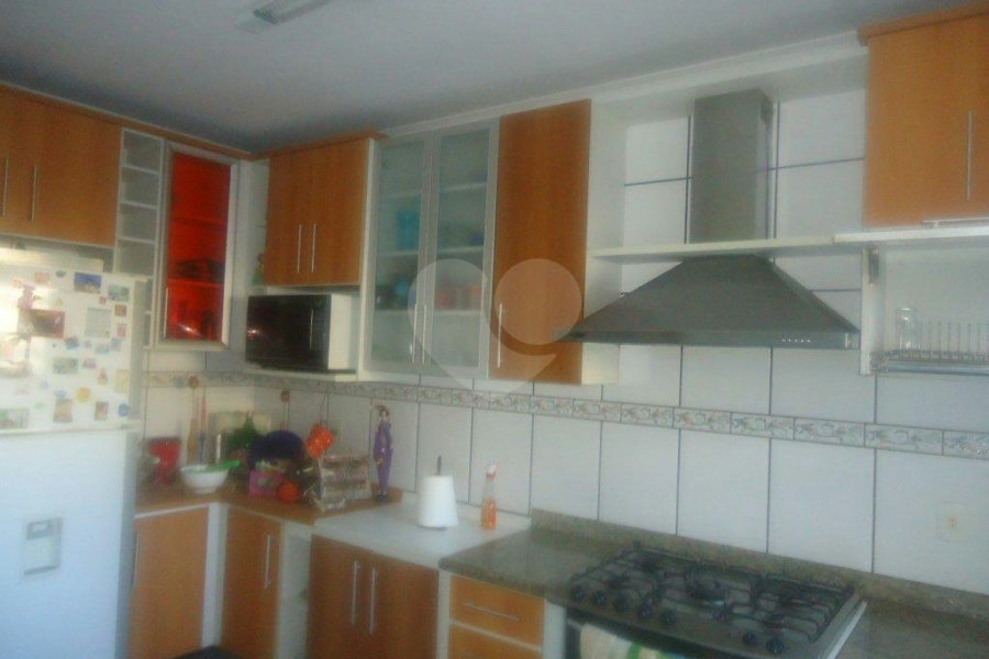 Casa à venda com 3 suítes em Vila Gustavo, São Paulo, SP