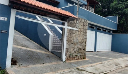 Casa à venda com 3 quartos, sendo 2 suítes,  em Serra da Cantareira, Mairiporã, SP