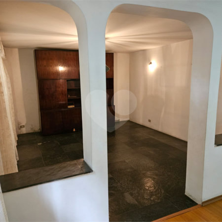 Sobrado à venda com 3 quartos, sendo 1 suíte, em Cidade Monções, São Paulo, SP