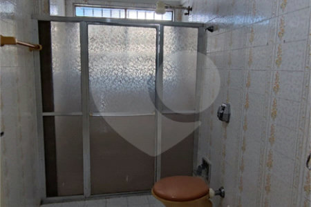 Sobrado à venda com 3 quartos, sendo 1 suíte,  em Chácara Santo Antônio, São Paulo, SP