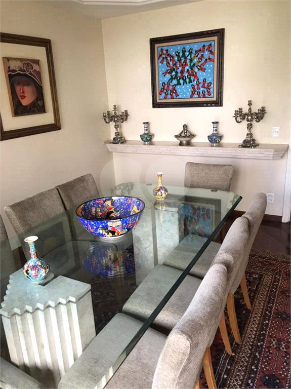 Apartamento à venda com 4 quartos, sendo 3 suítes, em Indianópolis, São Paulo, SP