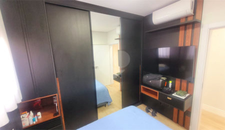 Casa à venda com 4 suítes no condomínio Sta Morriz, Campinas - SP