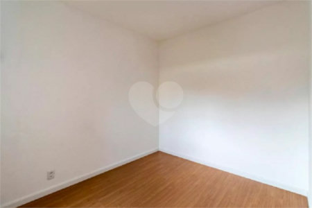 Apartamento à venda com 2 quartos em Cambuci, São Paulo, SP