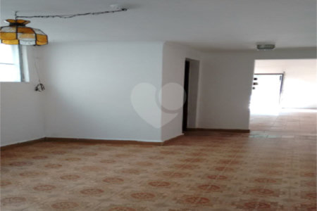Casa à venda com 3 suítes em Jardim das Vertentes, São Paulo, SP