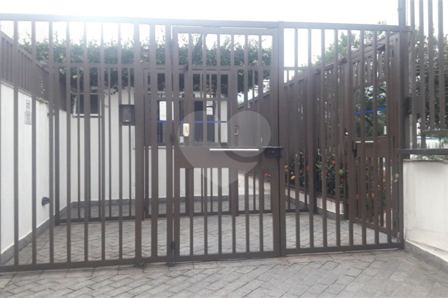 Apartamento à venda com 3 quartos, sendo 1 suíte,  em Parada Inglesa, São Paulo, SP