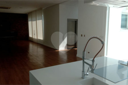 Casa à venda com 4 suítes em Jardim Imperial Hills Iii, Arujá, SP