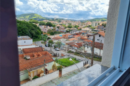 Apartamento à venda com 2 quartos em Jardim Maria Trindade, São Roque, SP