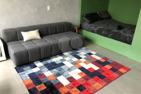Vendo apartamento todo reformado em prédio novo por arquiteta internacional, porteira fechada e rend