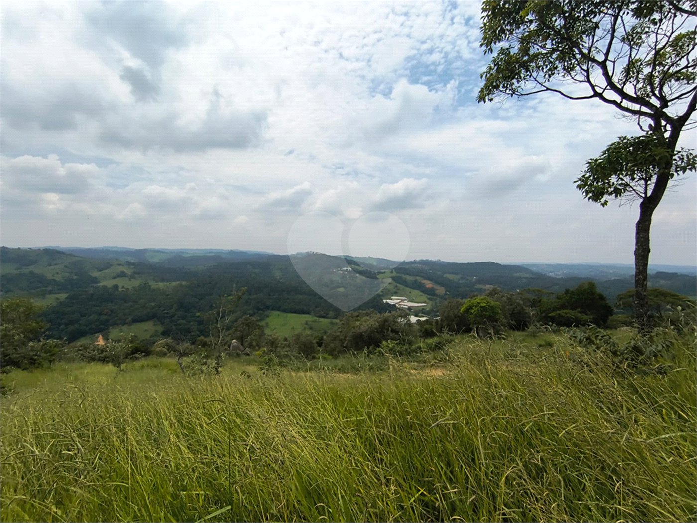 Casa à venda no condomínio Residencial Bela Vista, São Roque - SP
