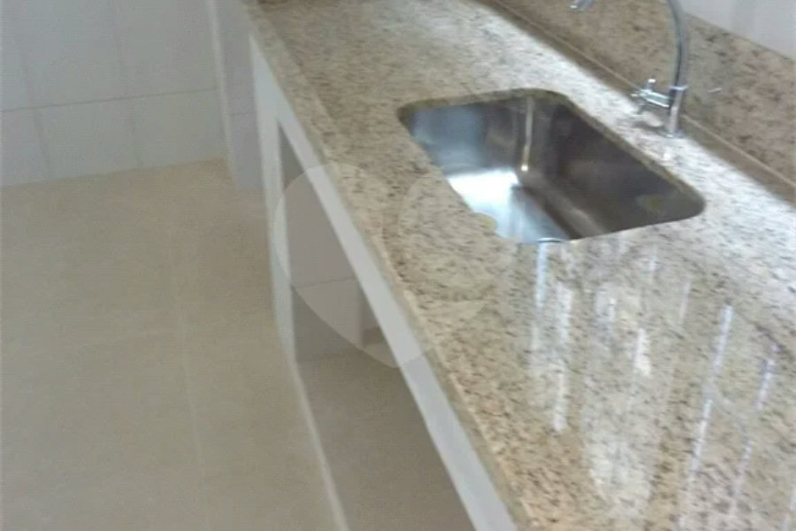 Casa à venda com 4 quartos, sendo 1 suíte,  em Anhanguera, São Paulo, SP