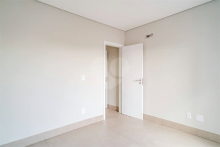 Casa à venda com 4 suítes no condomínio Residencial Duas Marias, Indaiatuba - SP