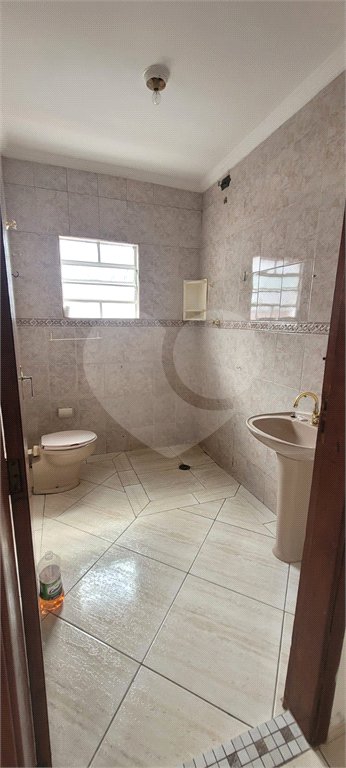 Sobrado à venda com 3 quartos, sendo 1 suíte, em Horto, São Paulo, SP
