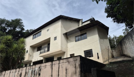 Casa à venda com 4 suítes no condomínio Associação Reserva das Hortênsias, Mairiporã - SP