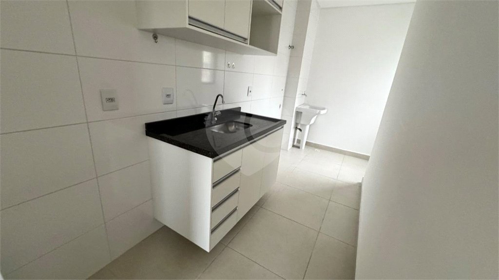 Apartamento à venda com 1 quarto em Vila Carrão, São Paulo, SP