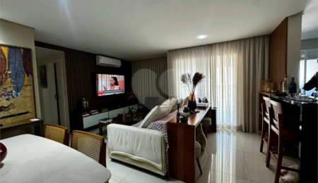 Apartamento à venda com 3 quartos, sendo 1 suíte, em Parque Reboucas, São Paulo, SP