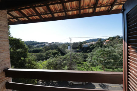 Casa à venda com 4 quartos, sendo 1 suíte, em Jardim Villaça, São Roque, SP
