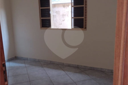 Casa à venda com 2 quartos, sendo 1 suíte, em Santa Eudóxia, São Carlos, SP