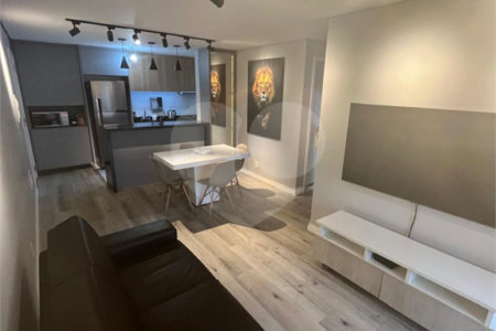 Apartamento à venda com 3 quartos, sendo 1 suíte, em Alto da Boa Vista, São Paulo, SP