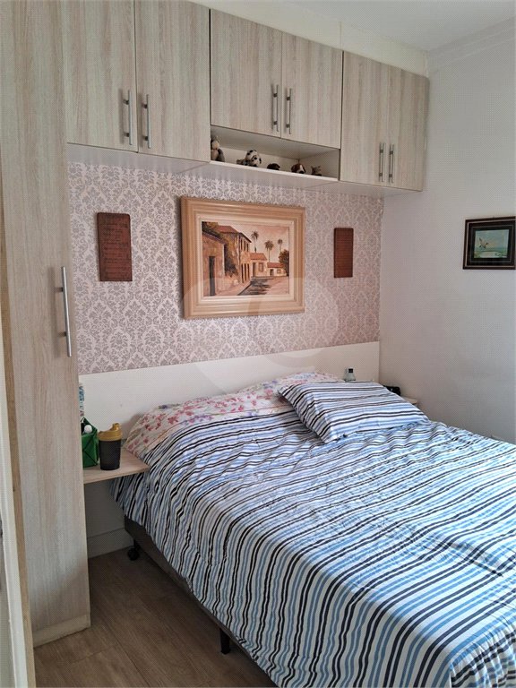 Casa à venda com 2 quartos no condomínio Viva Caucaia Iv, Cotia - SP