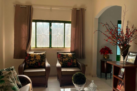 Casa à venda com 3 quartos, sendo 1 suíte, em Jardim das Oliveiras, Três Lagoas, MS