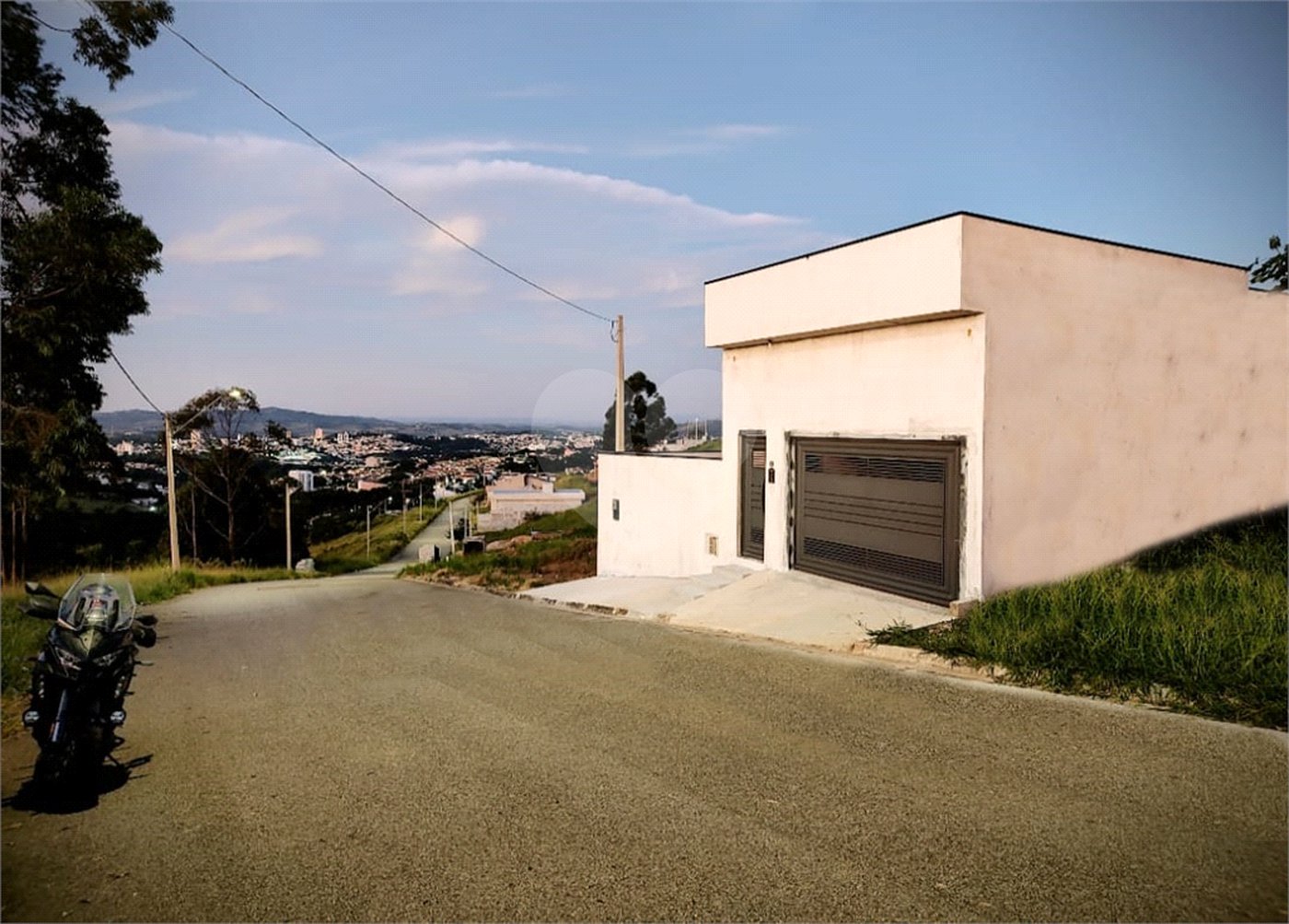 Casa à venda com 3 quartos, sendo 1 suíte, em Portal Giardino, Itatiba, SP