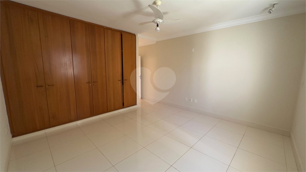 Casa para alugar com 4 quartos, sendo 3 suítes, em Vila Sfeir, Indaiatuba, SP