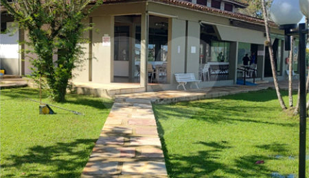 Duplex à venda com 3 quartos, sendo 1 suíte,  em Enseada, Guarujá, SP