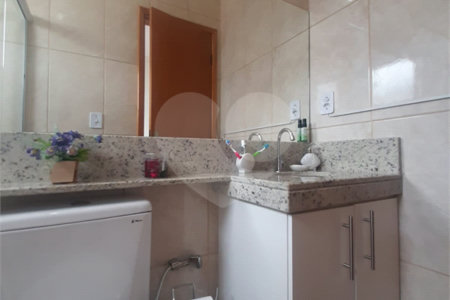 Casa à venda com 3 quartos no condomínio Pedro Voss, São Paulo - SP