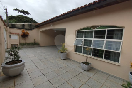 Casa à venda com 3 quartos, sendo 1 suíte, em Jardim Leocádia, Sorocaba, SP