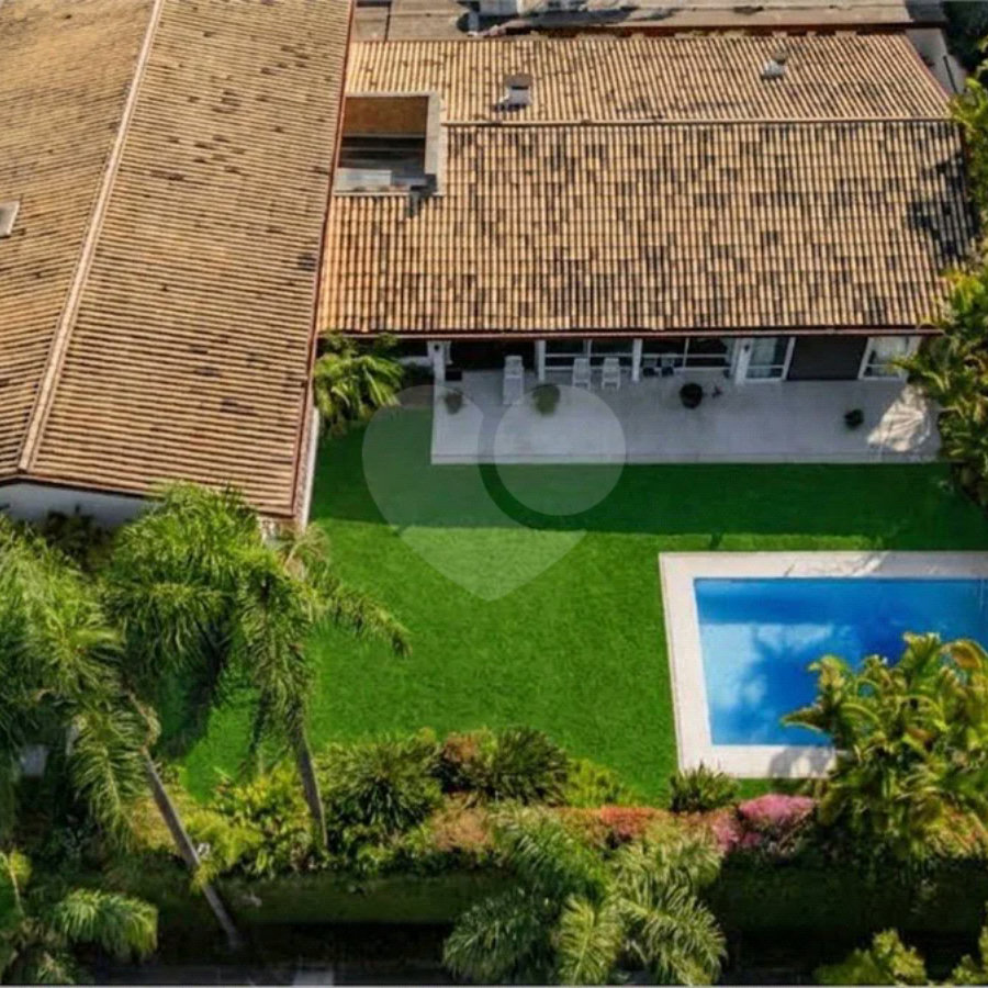 Casa à venda com 5 quartos, sendo 3 suítes, em Jardim Guedala, São Paulo, SP